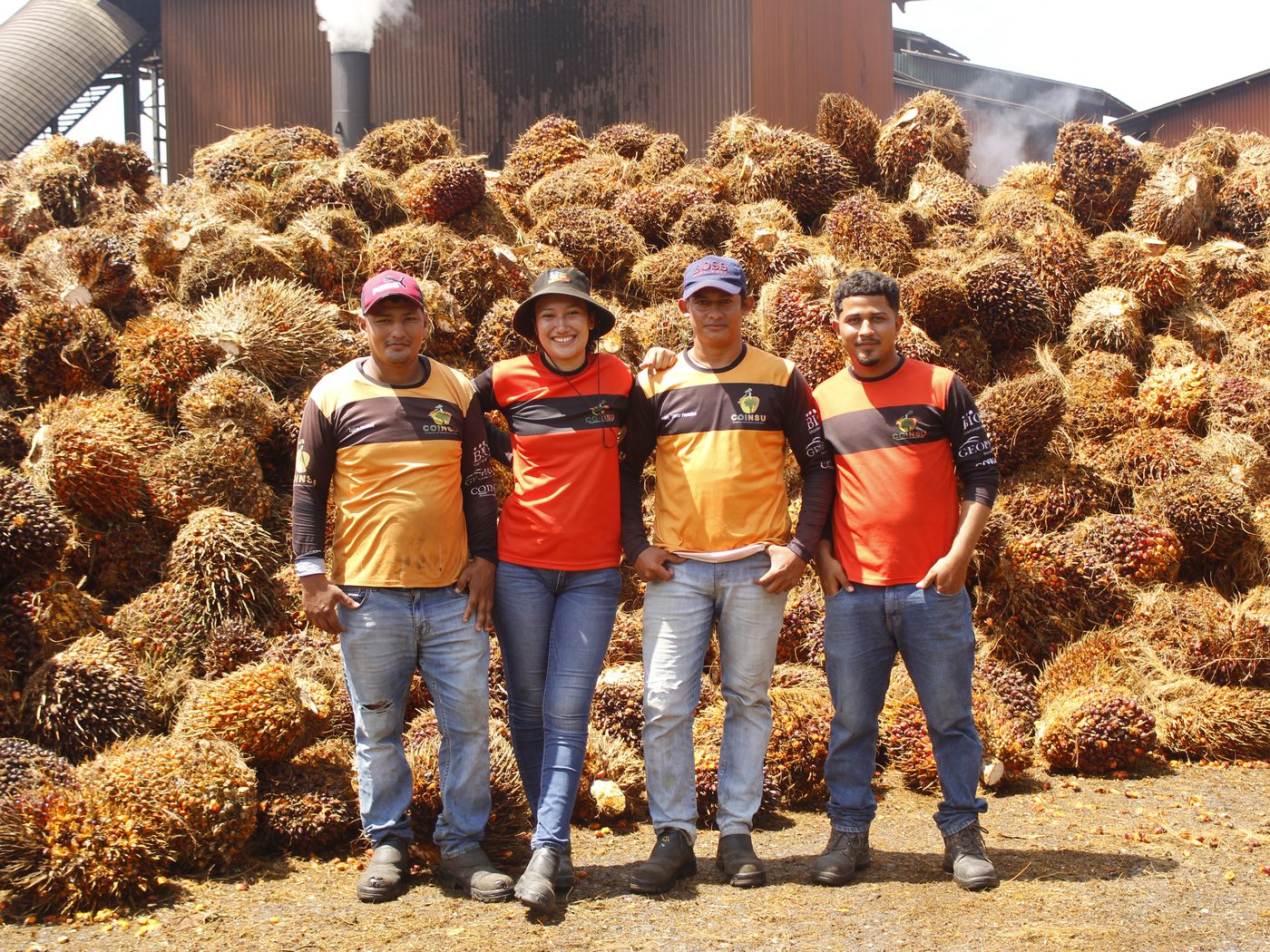 Equipo de planta durante la jornada
